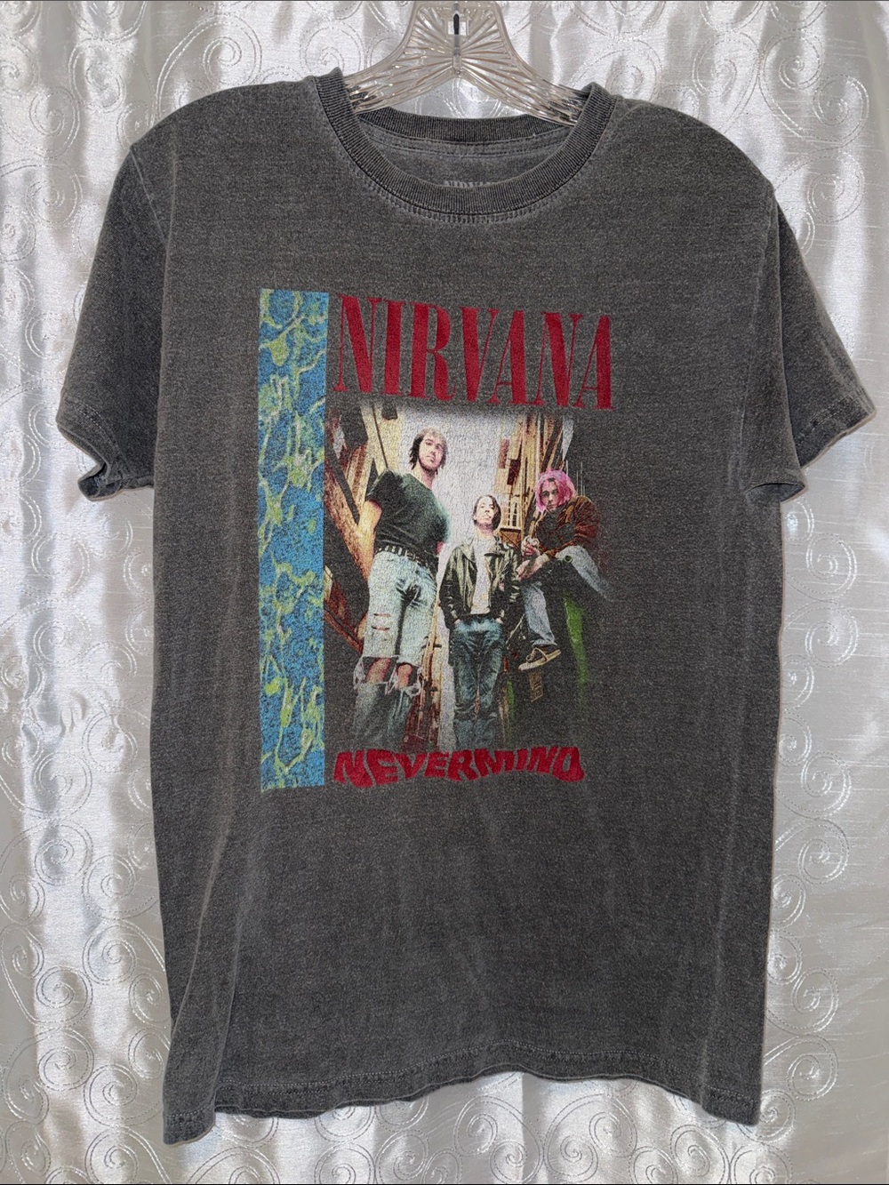 NIRVANA Nevermind Band Photo Tee Adult Size Small 🔥 CL1